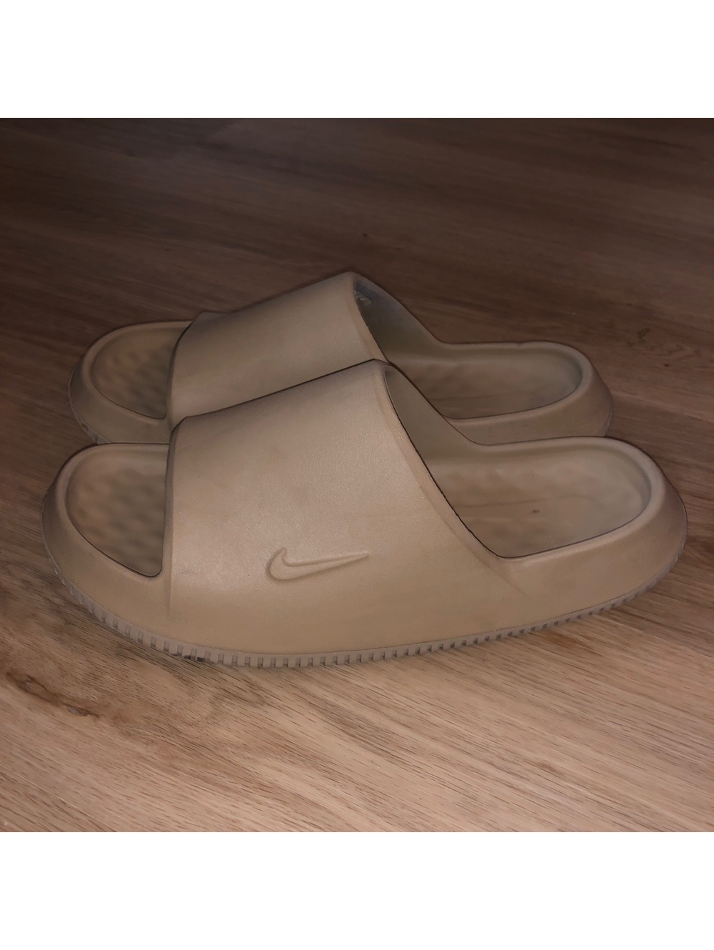 NIKE CALM SLIDES SANDALS TAN KHAKI BEIGE MENS SIZE 11 WOMENS 12